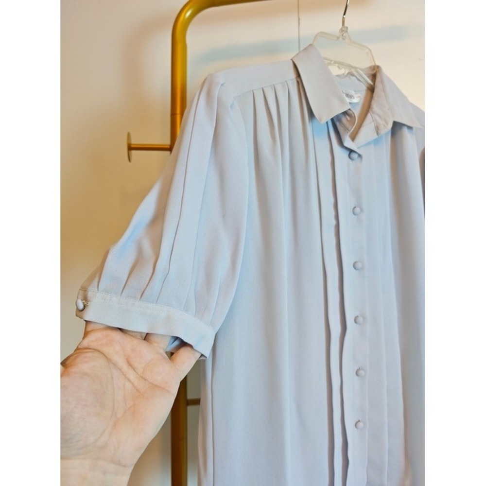 Vintage 80s Joseph Light Blue Pleated Button-Front Office Top Tie Neck Sz 10 - Picture 4 of 11